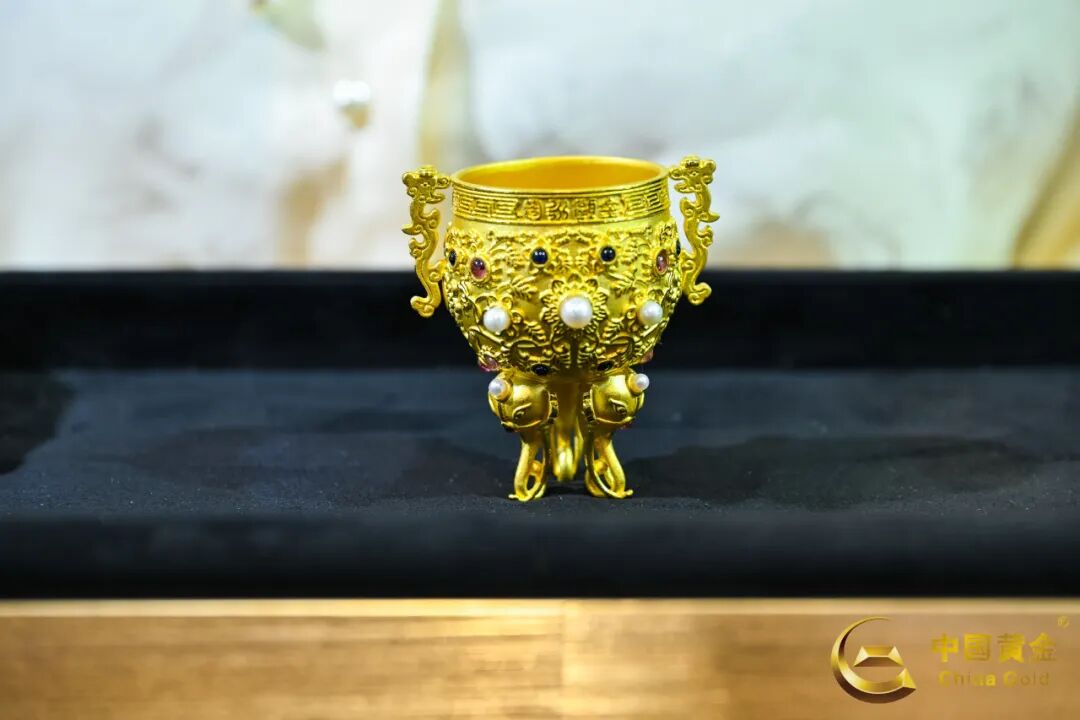 以文化为媒，迈向世界舞台——中国黄金亮相第四届高品会-中国珠宝